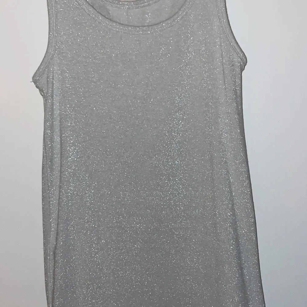 Tank top - Picture 3 of 5
